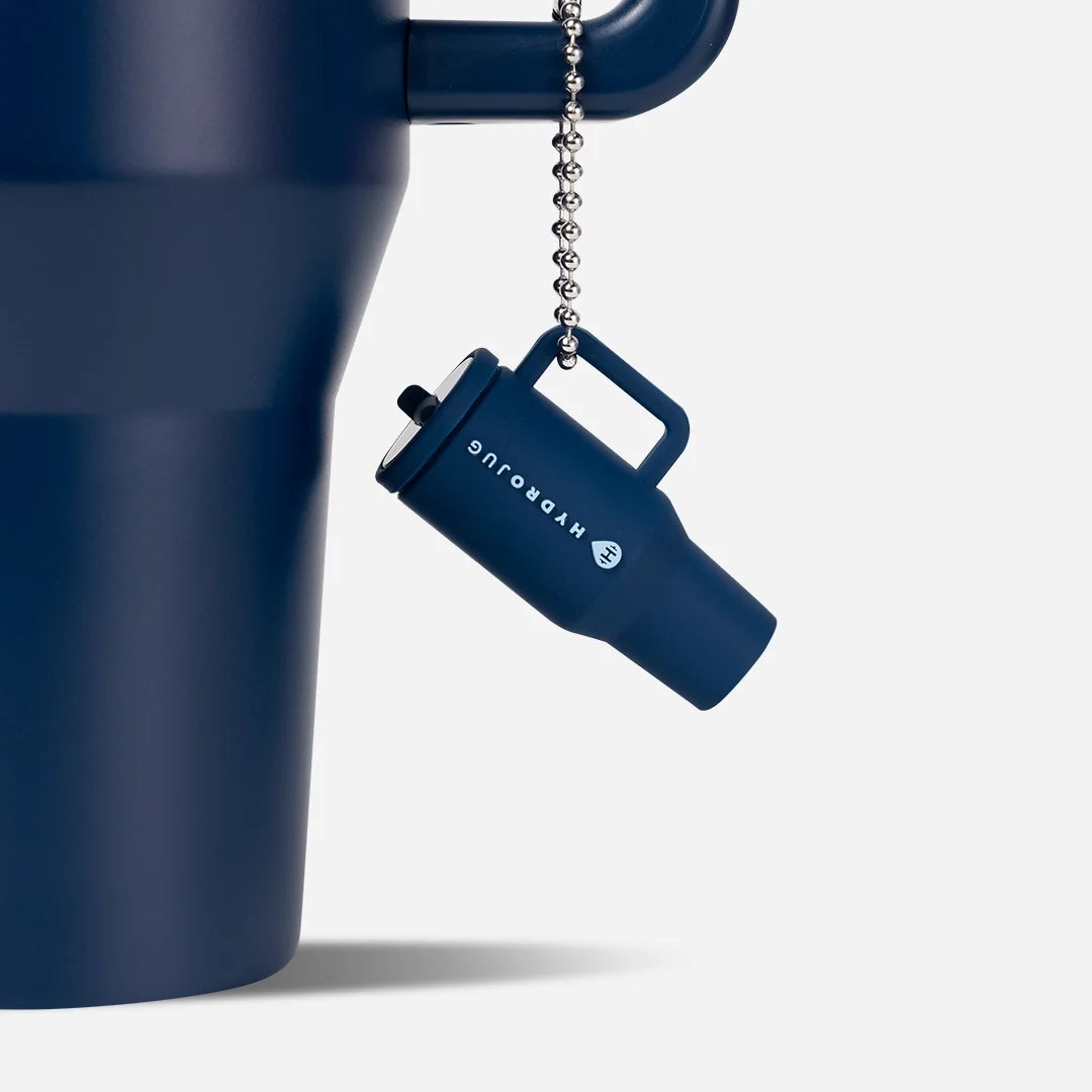 traveler-keychain-y4 Web-TravelerKeychainPhotos-Navy2.webp